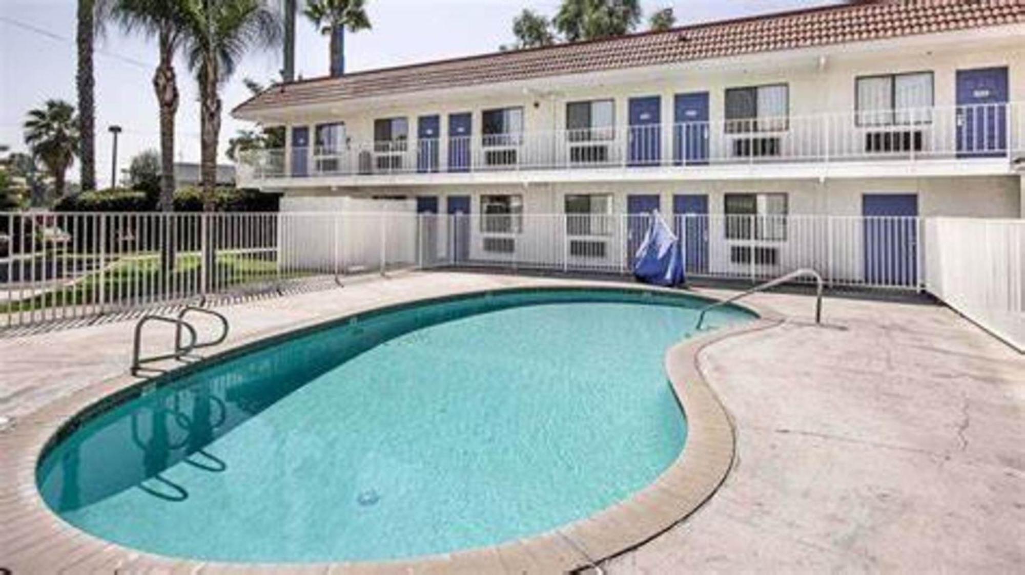 Motel 6 Lake Elsinore, Ca Extérieur photo
